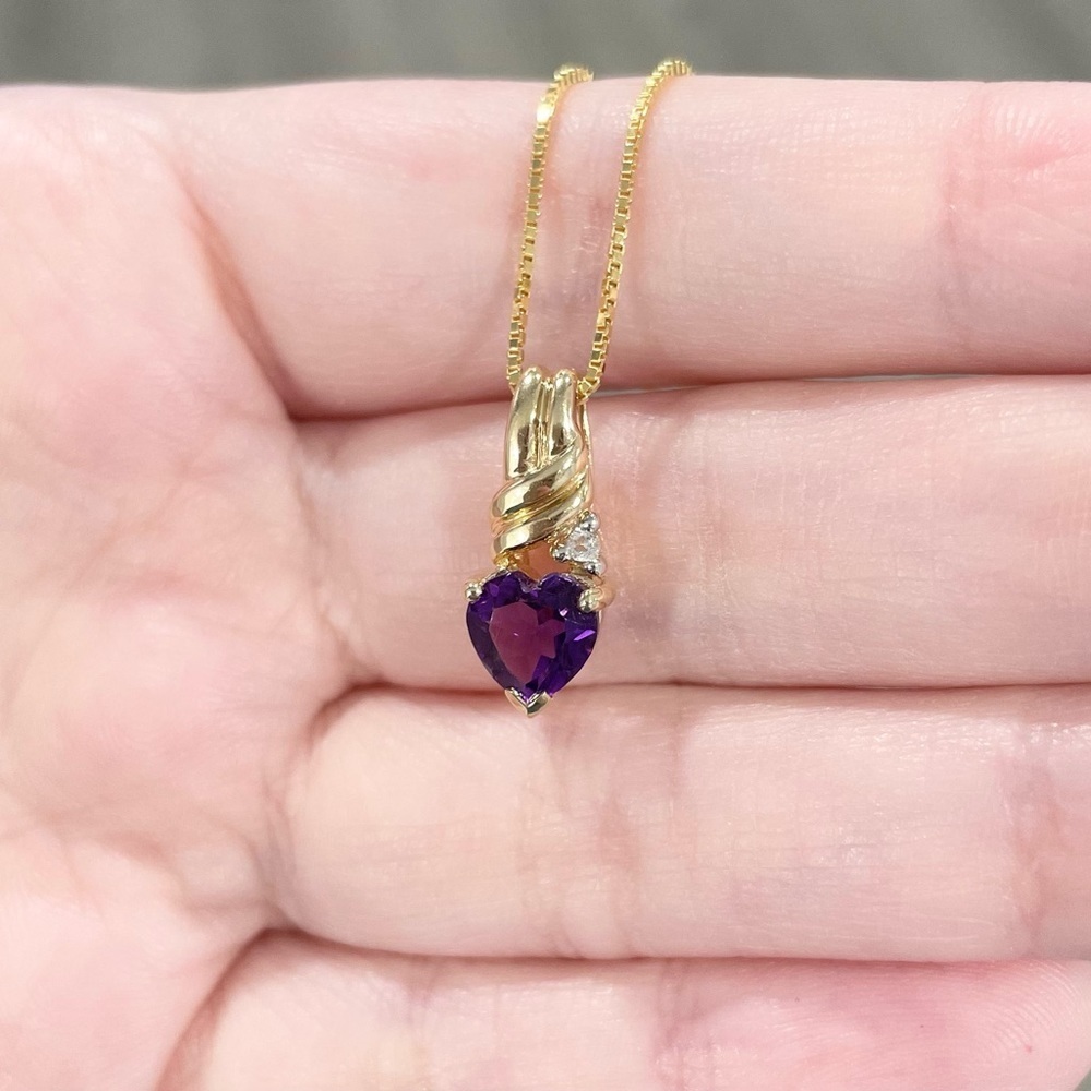 14K Amethyst heart cut dark purple genuine natural petite yellow gold pendant - Picture 5 of 9